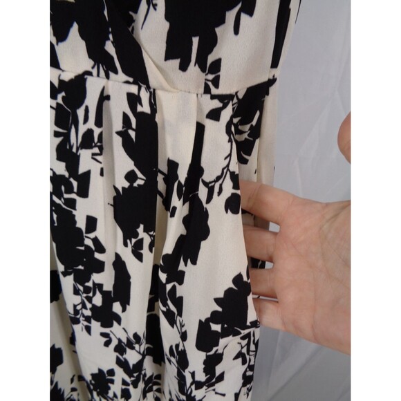CAbi X Factory Mini Dress Size Small Black White Faux Wrap New - Picture 15 of 16